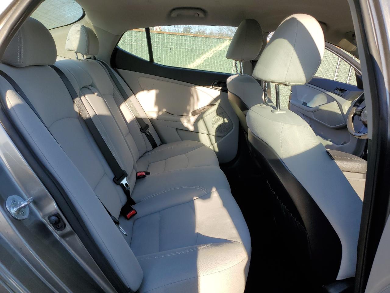 2014 Kia Optima - Image 10
