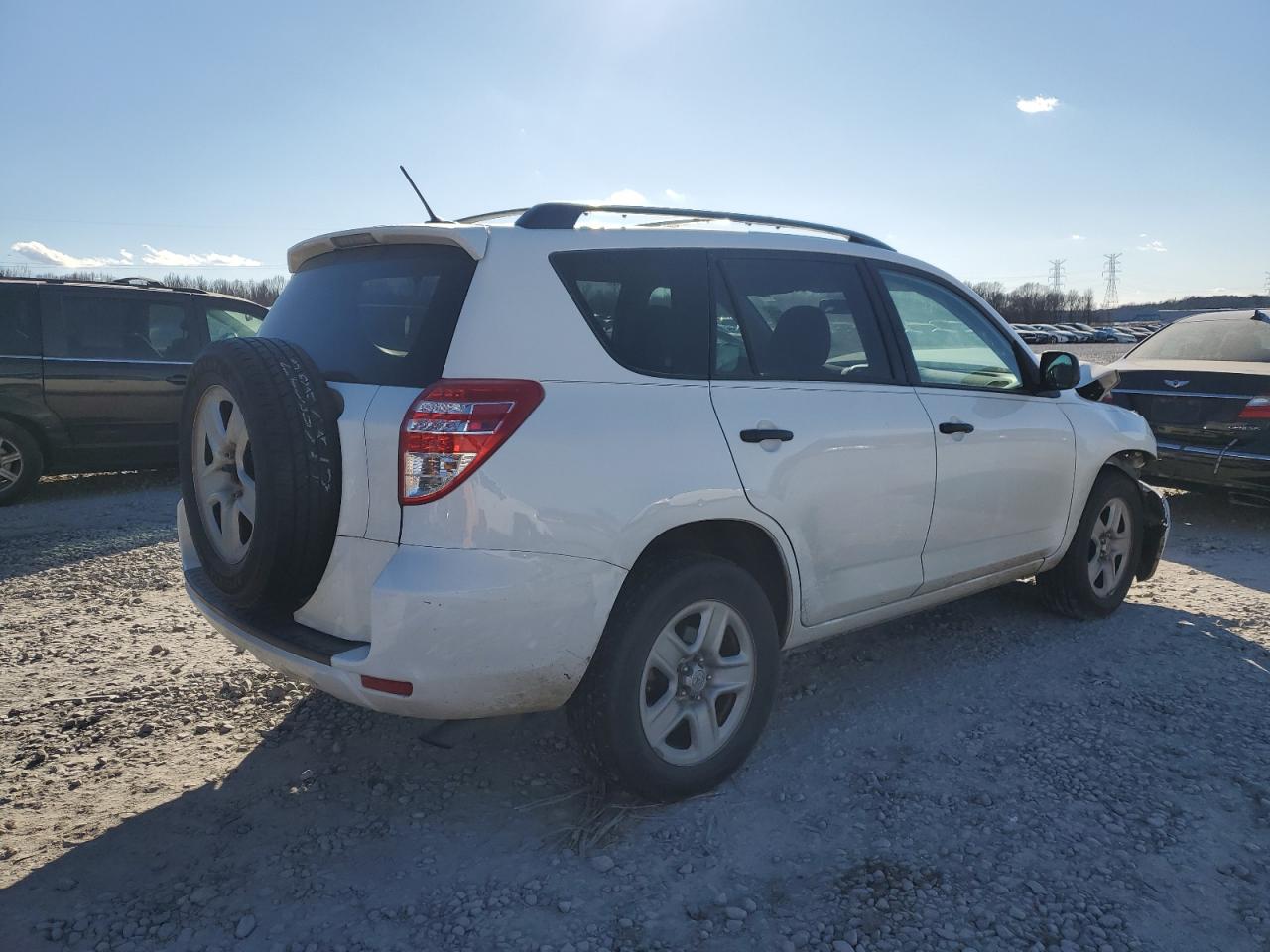 2010 Toyota RAV 4 - Image 3