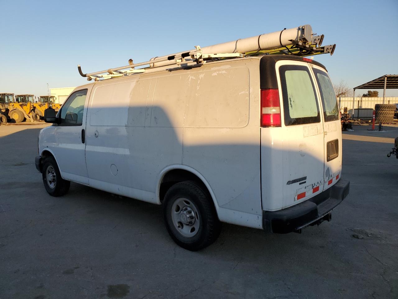 2012 Chevrolet Express - Image 2