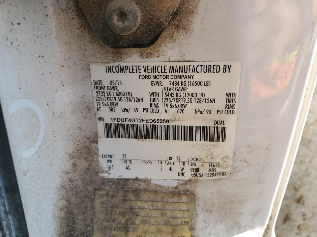 2015 Ford F450 - Image 13