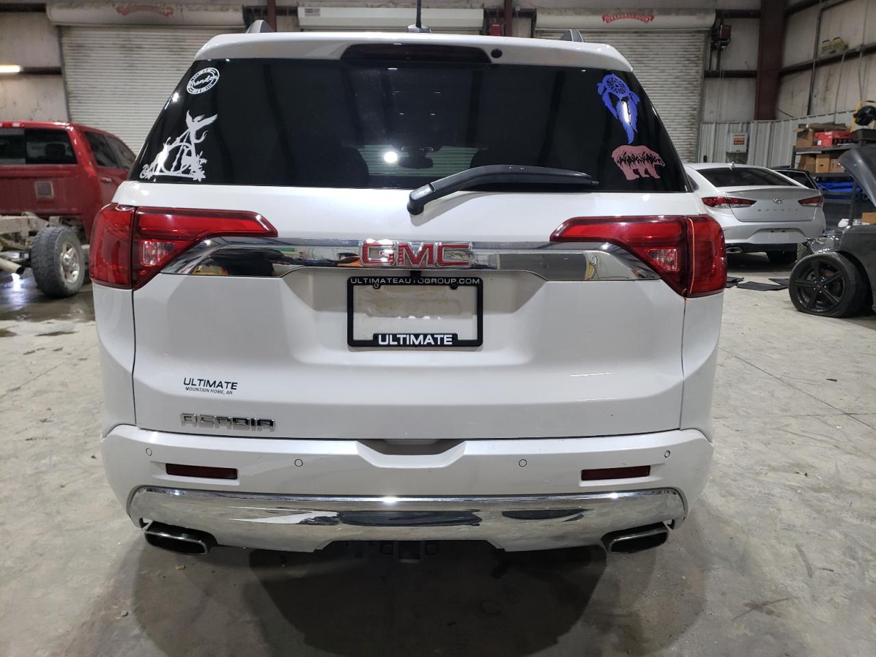 2017 GMC Acadia - Image 6
