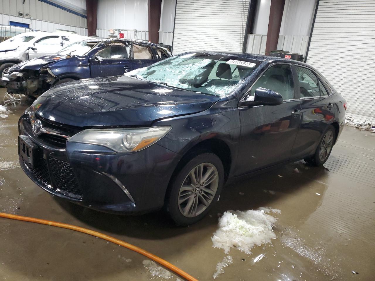 VIN 4T1BF1FK0GU570584 2016 TOYOTA CAMRY no.1