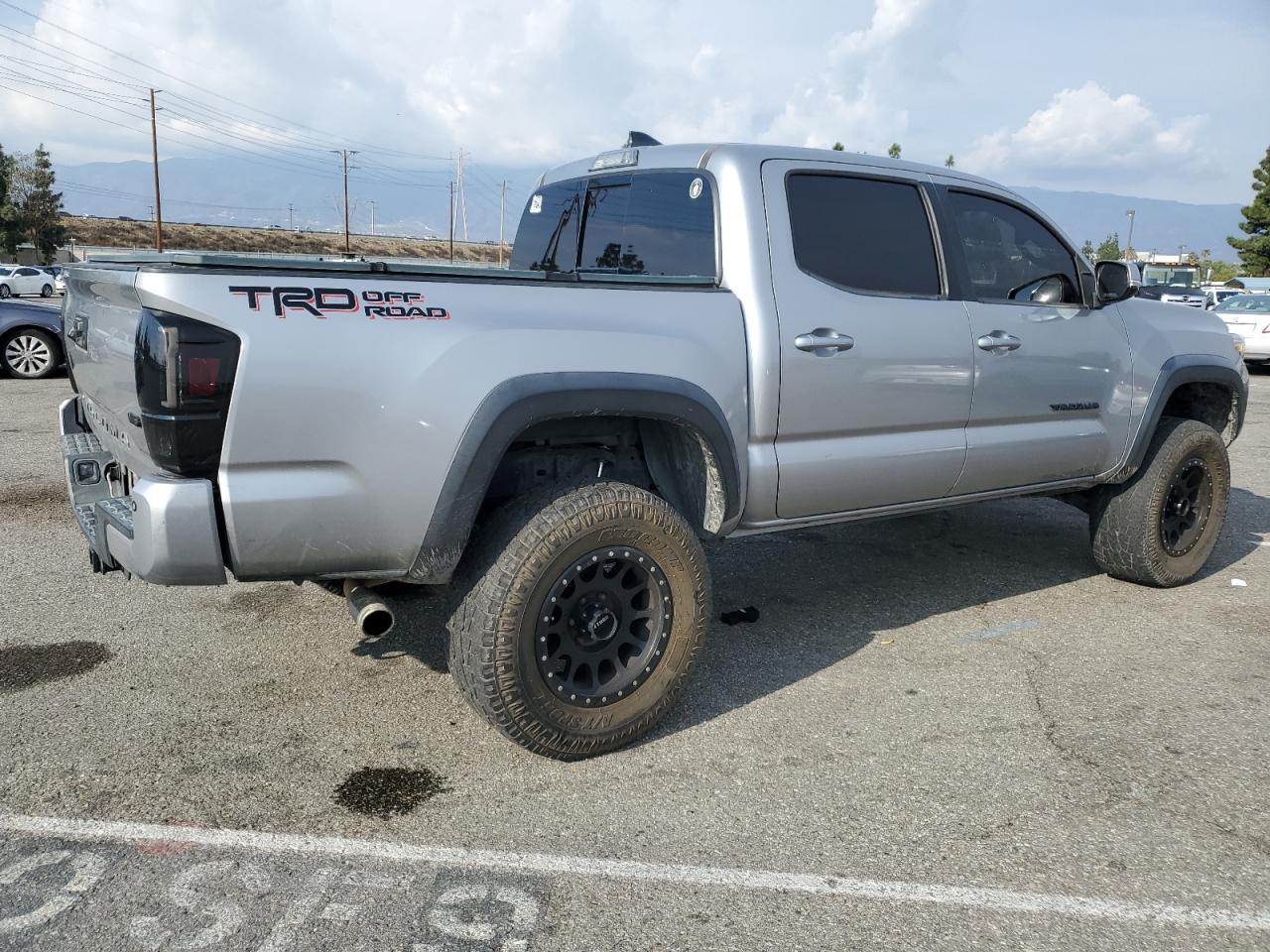 2017 Toyota Tacoma - Image 3