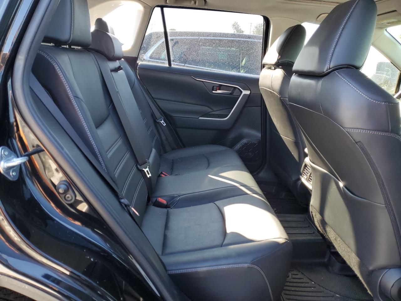 2020 Toyota RAV 4 - Image 11