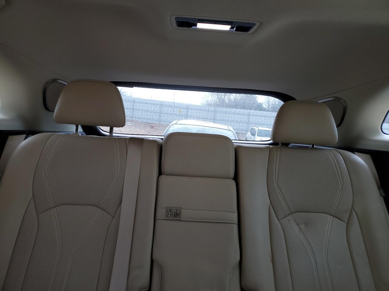 2017 Lexus RX - Image 10