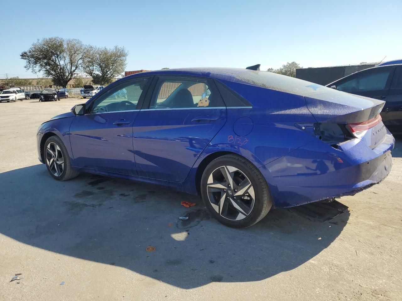 2023 Hyundai Elantra - Image 2