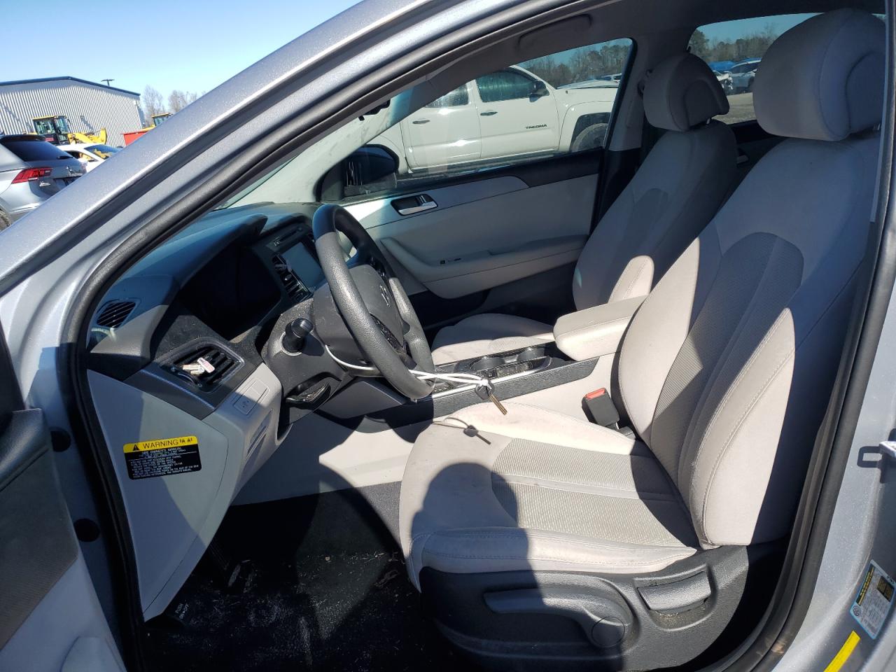 2016 Hyundai Sonata - Image 7
