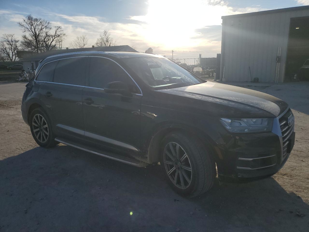2017 Audi Q7 - Image 4