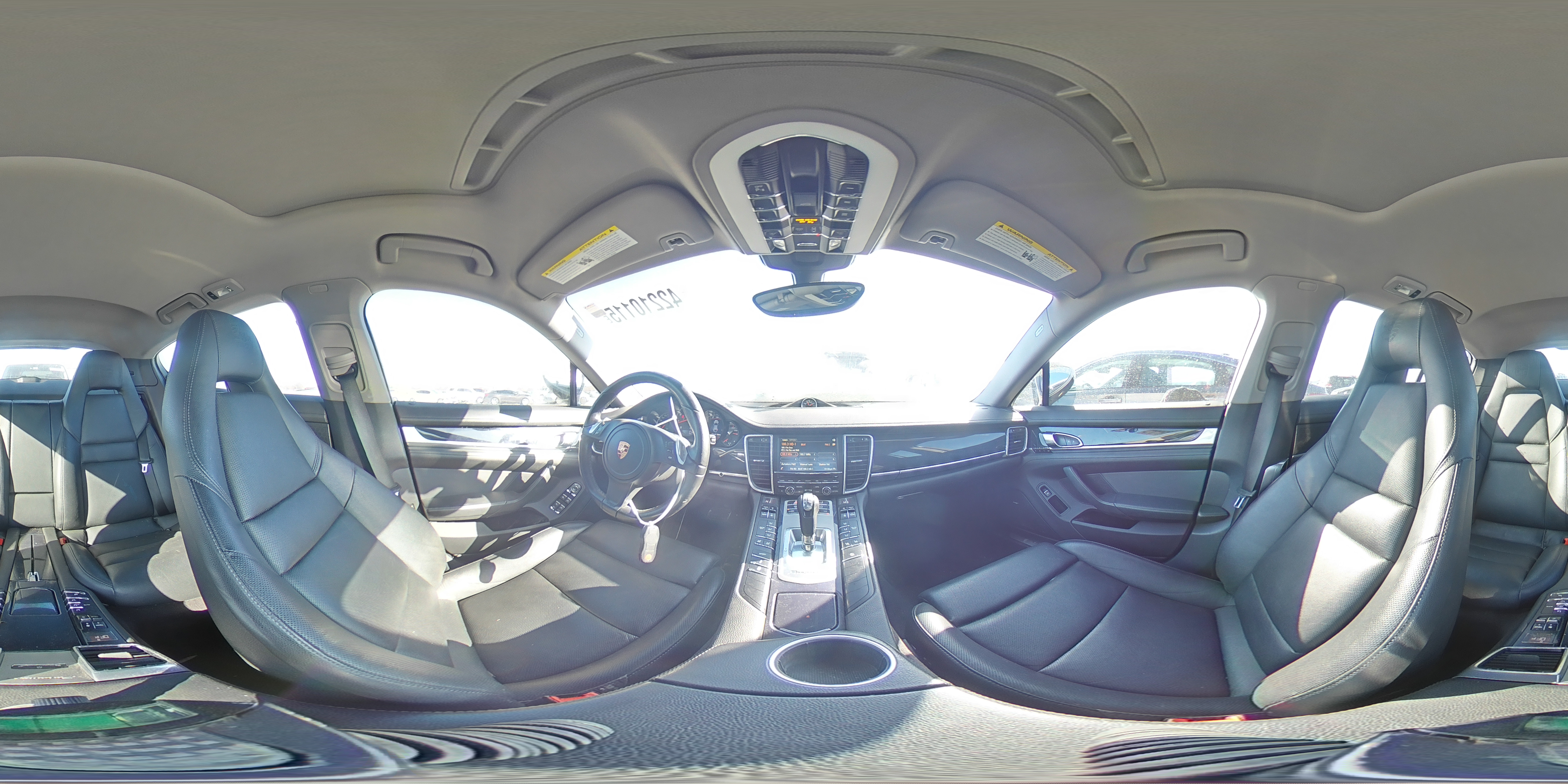 2016 Porsche Panamera - Image 13