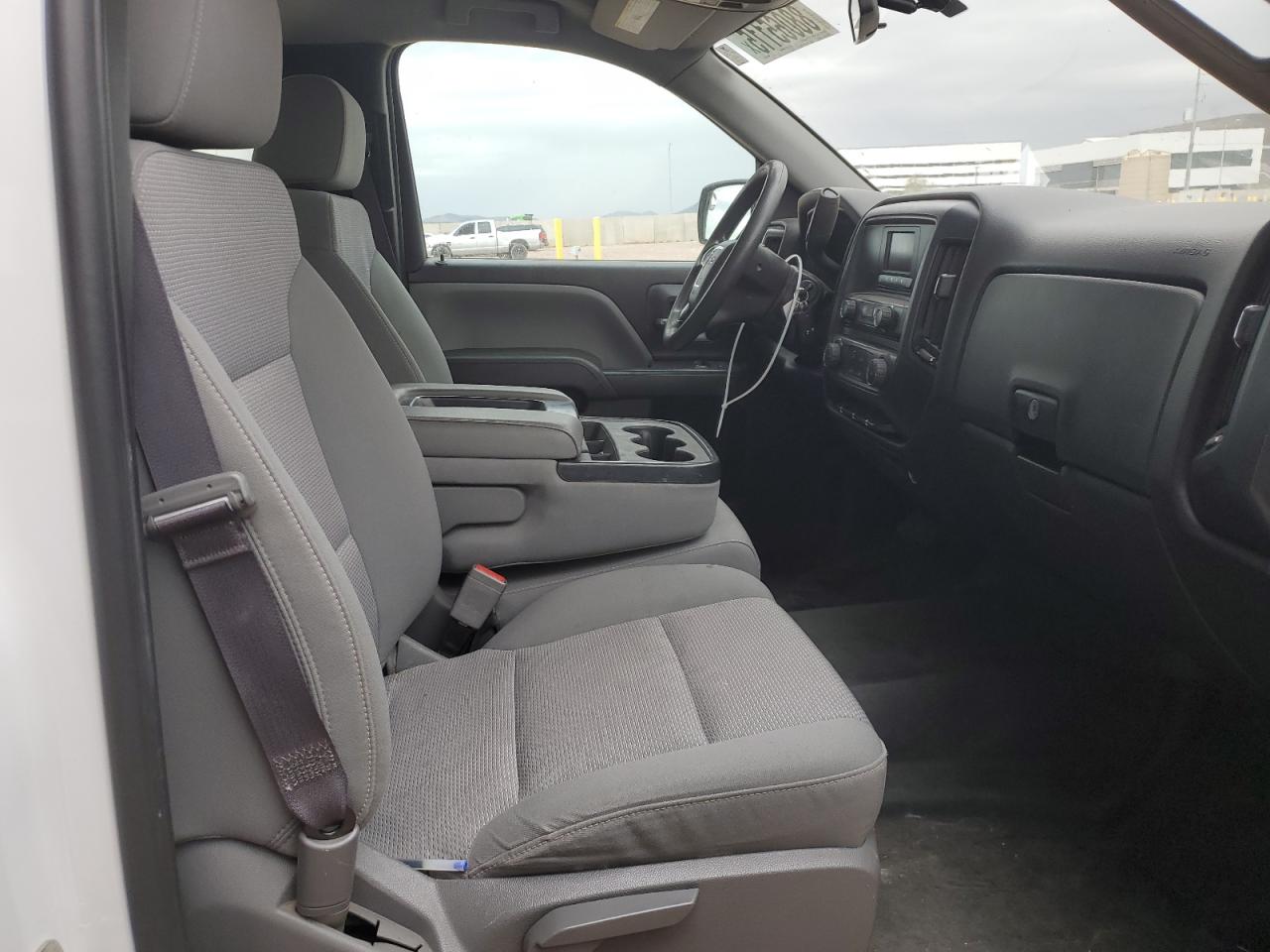 2017 GMC Sierra - Image 10