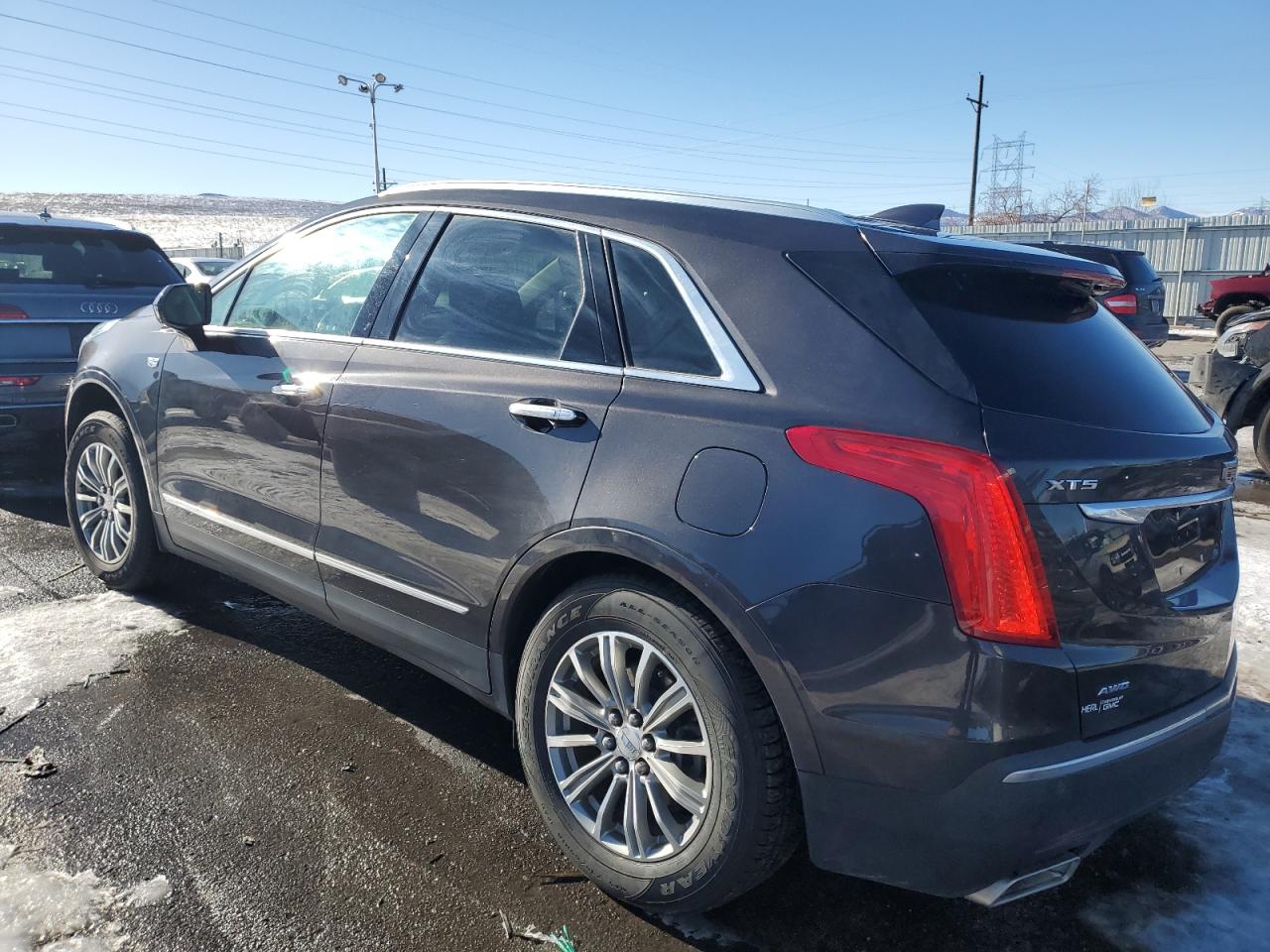2019 Cadillac XT5 - Image 2