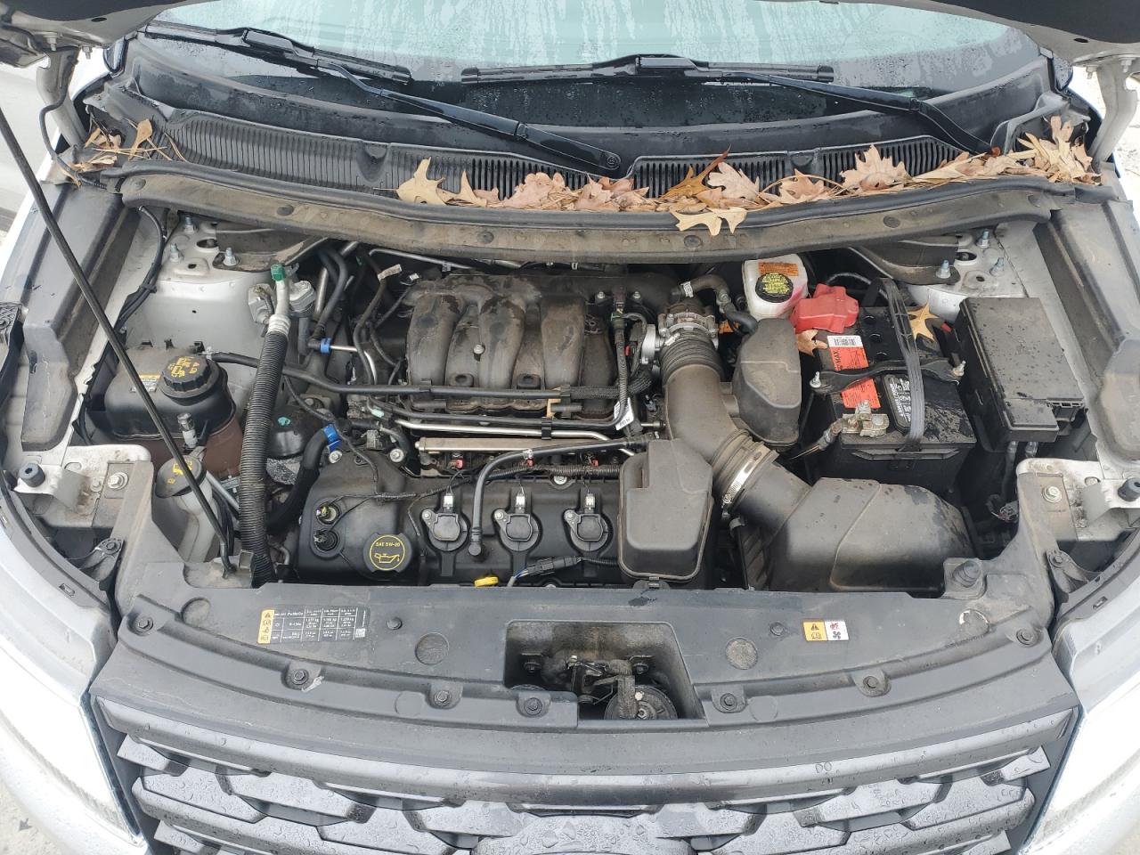 2018 Ford Explorer - Image 12