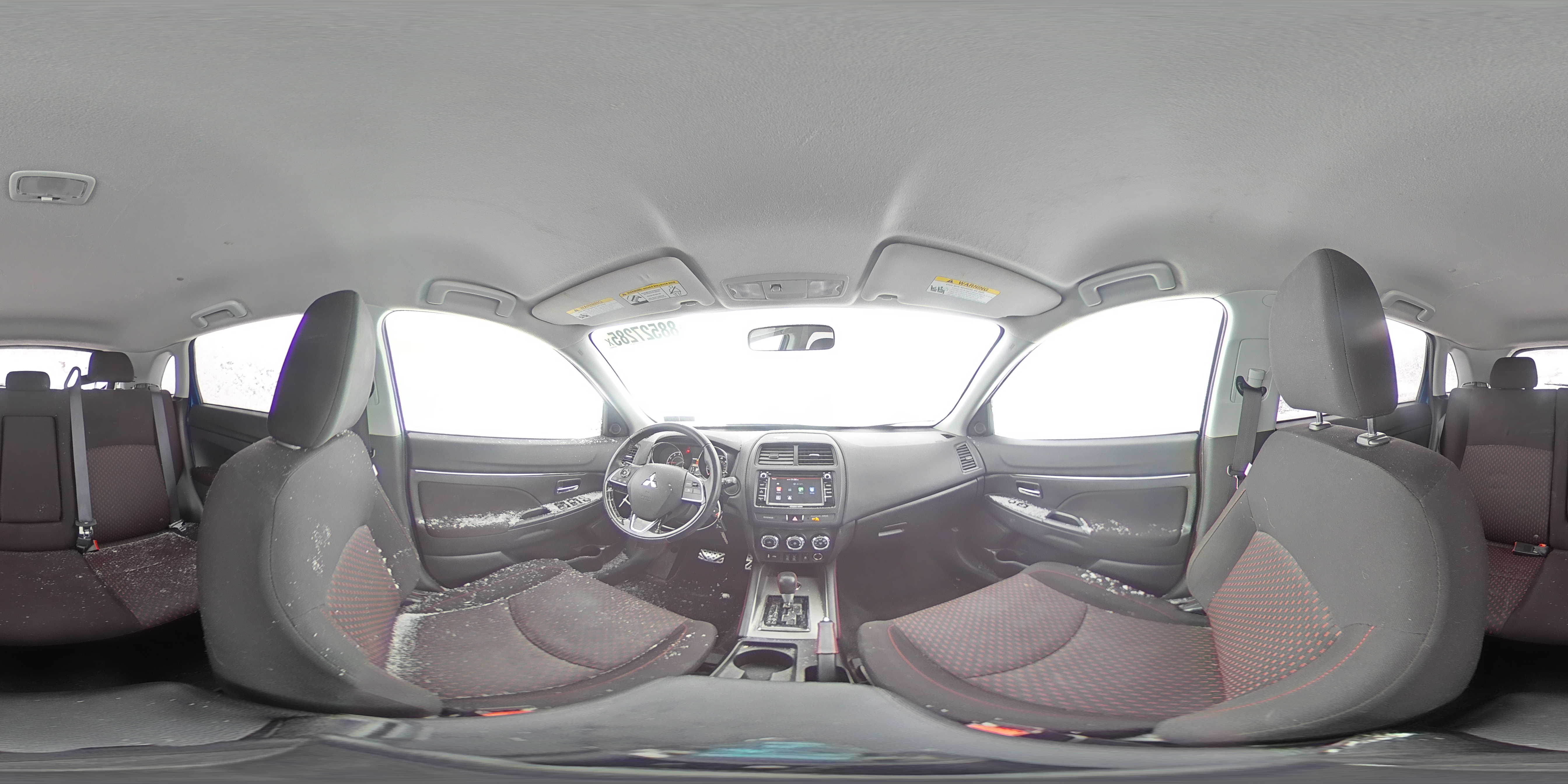 2018 Mitsubishi Outlander - Image 15