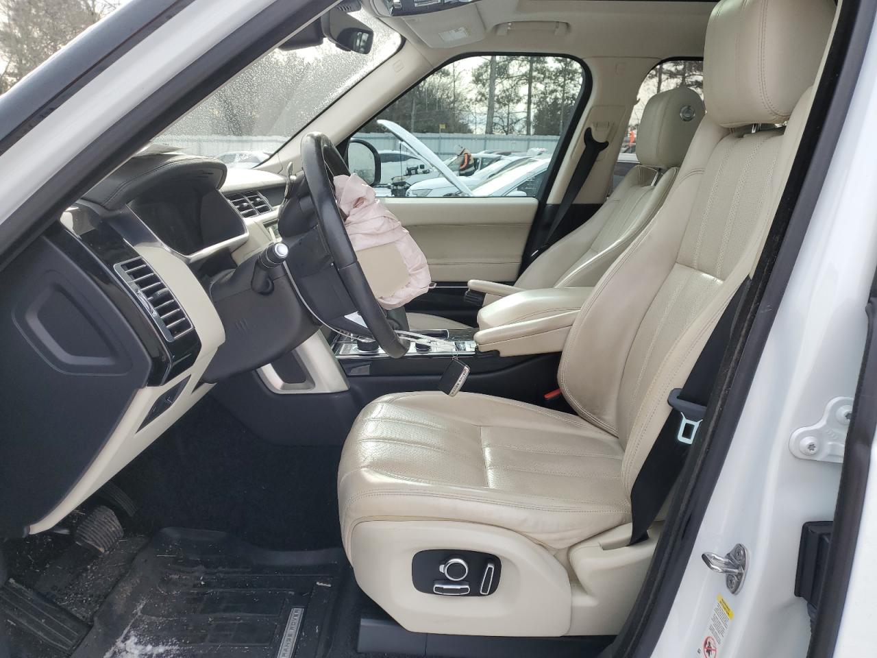 2017 Land Rover Range Rover - Image 7