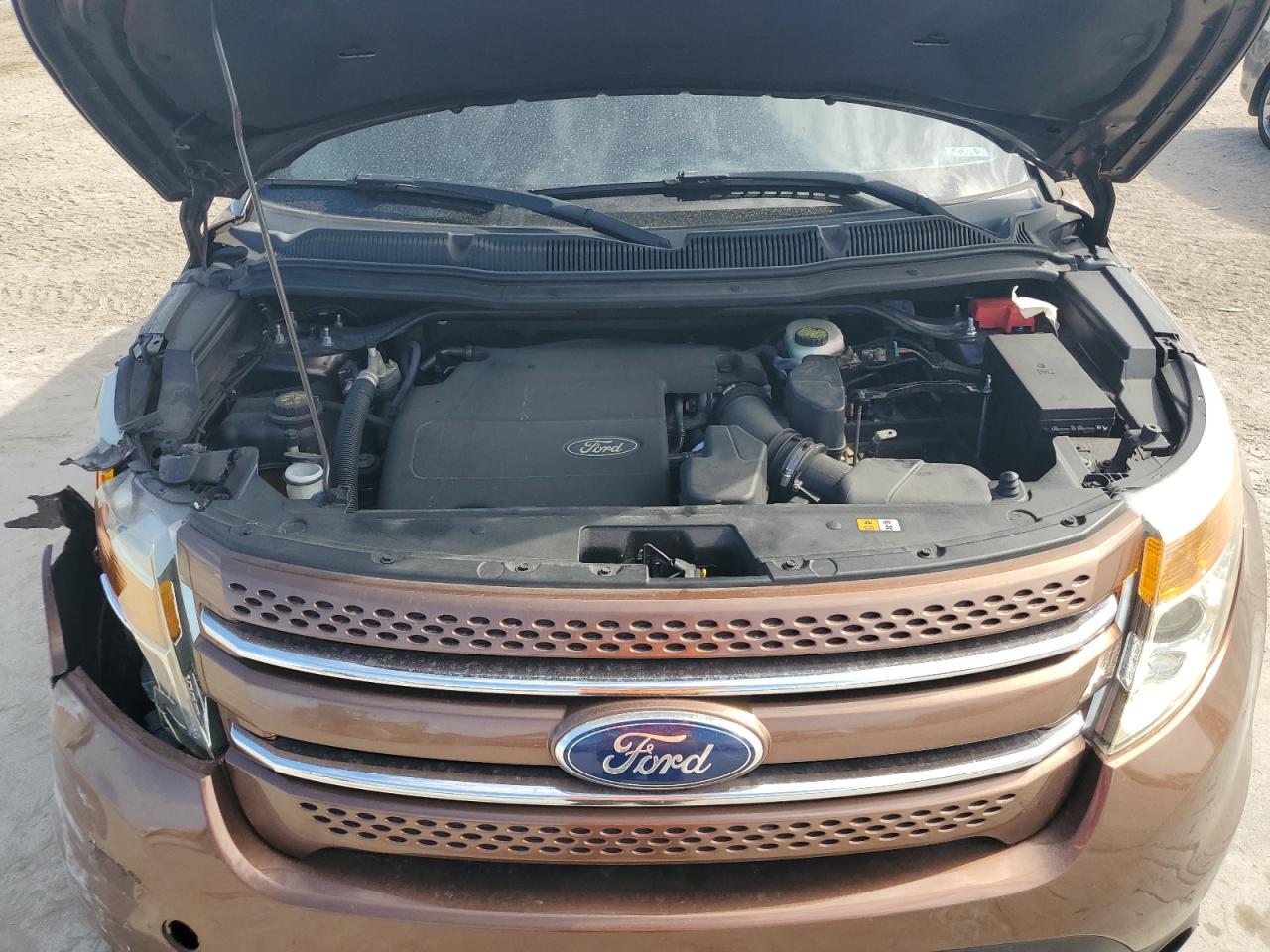 2011 Ford Explorer - Image 12