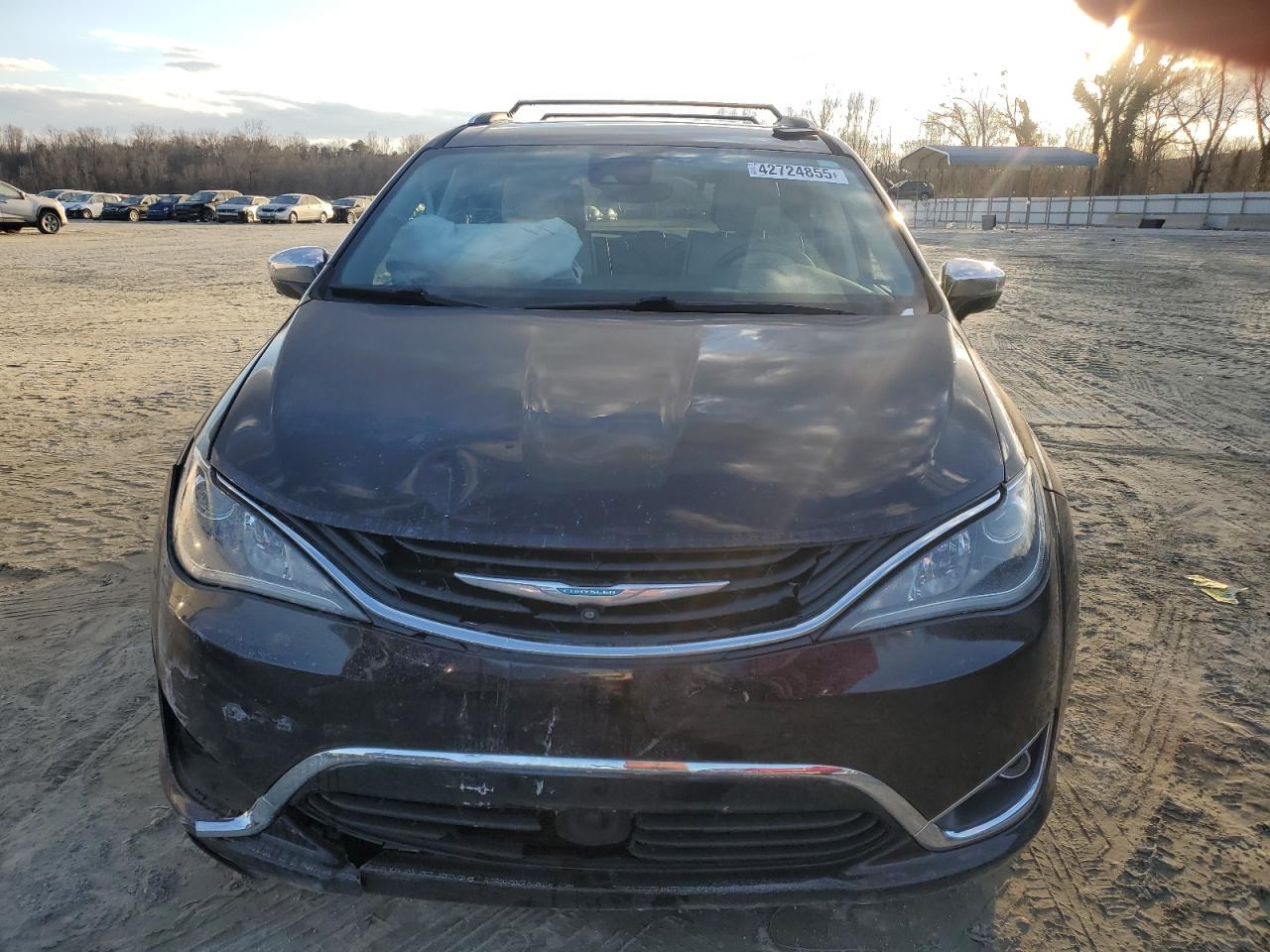 2017 Chrysler Pacifica - Image 5