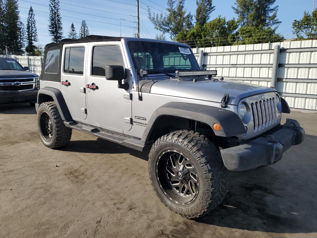 VIN 1C4BJWDG1HL742689 2017 JEEP WRANGLER no.4