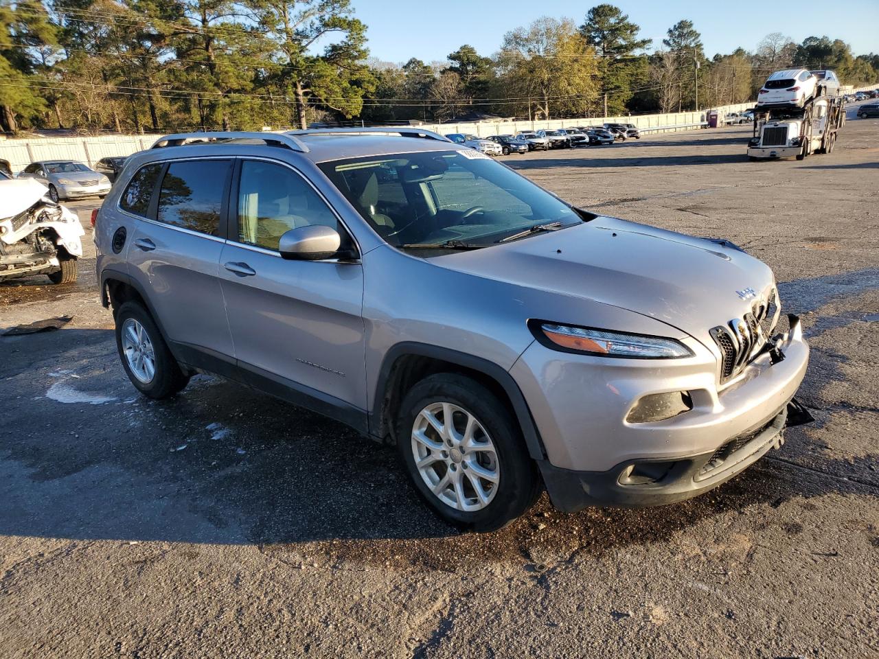 2018 Jeep Grand Cherokee - Image 4