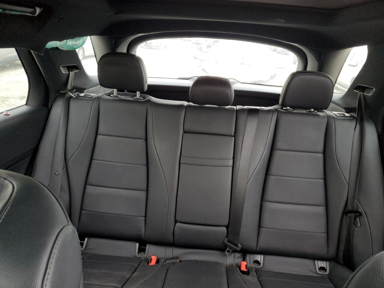 2022 Mercedes-Benz GLE - Image 10