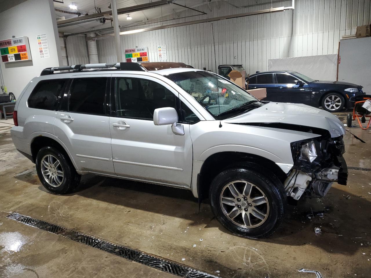 2006 Mitsubishi Endeavor - Image 4