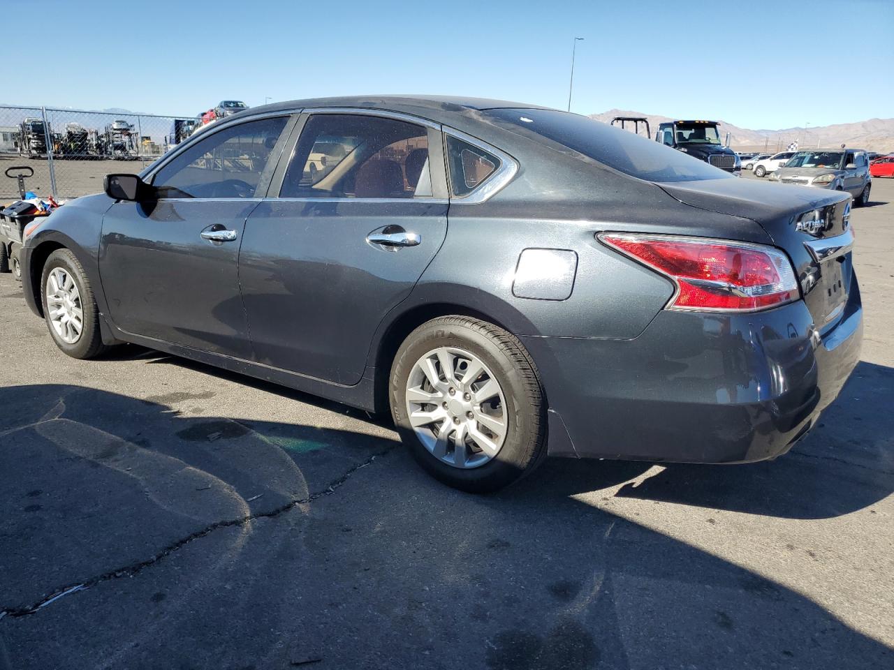 2015 Nissan Altima - Image 2