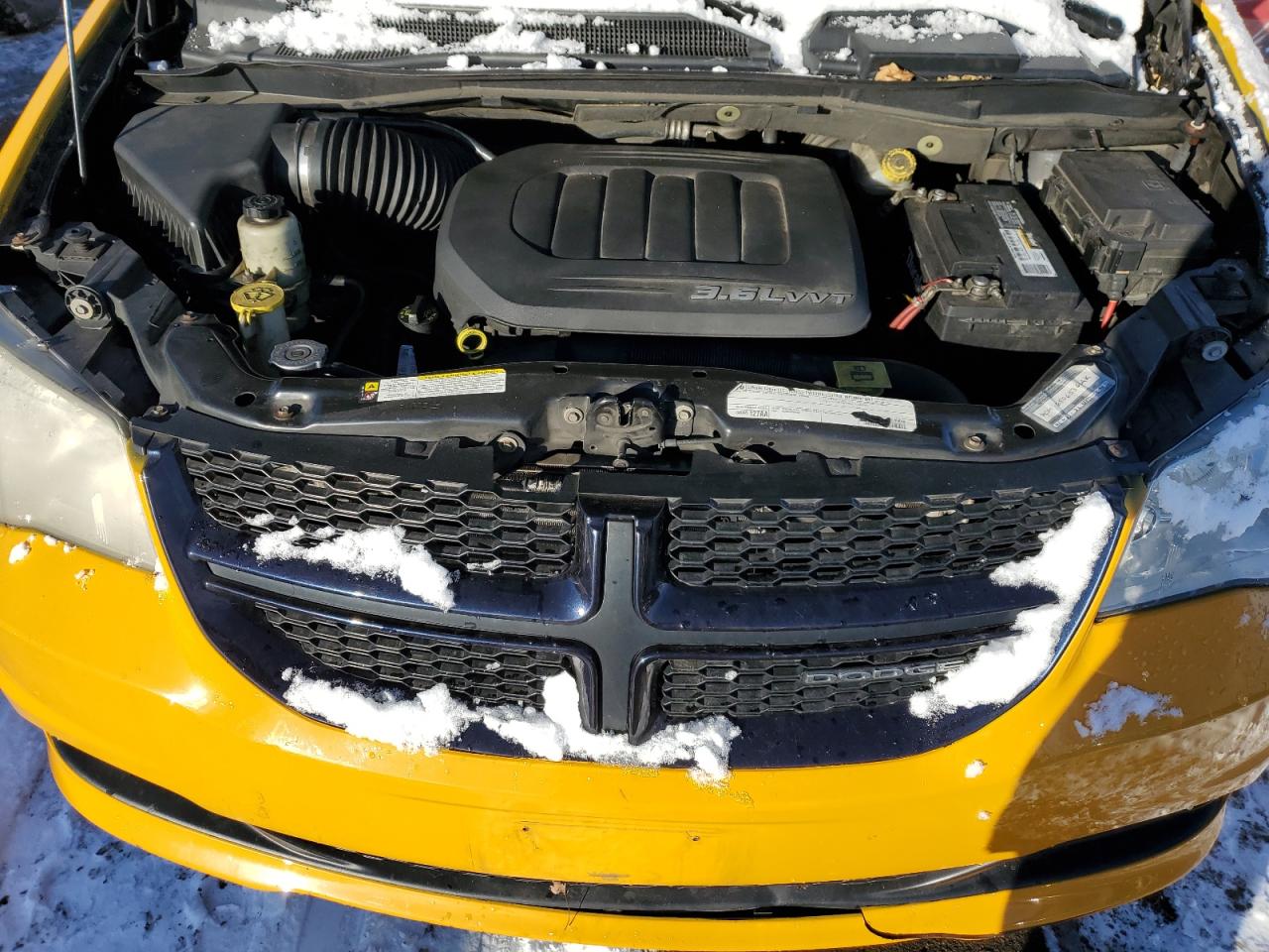 2011 Dodge Caravan - Image 12