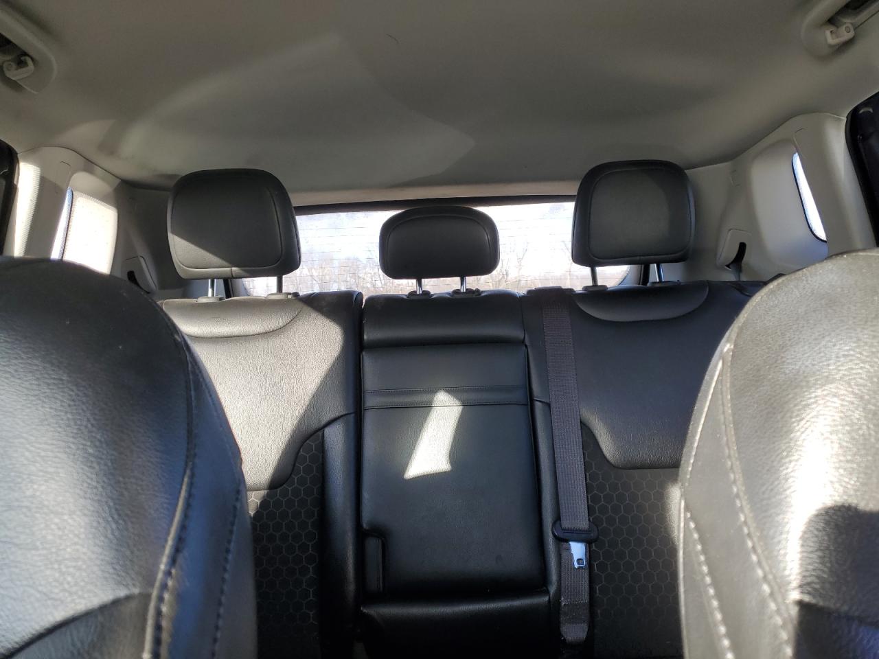 2020 Jeep Compass - Image 10