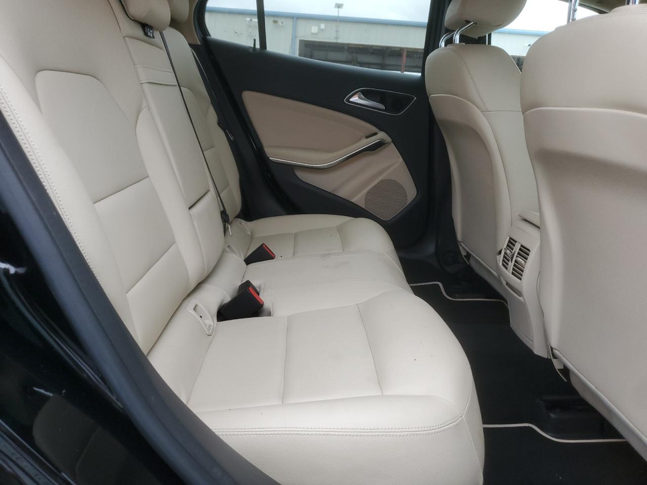 2015 Mercedes-Benz GLA-klasse - Image 11