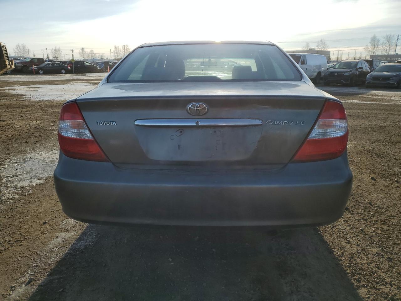 2003 Toyota Camry Le VIN: JTDBE32K232301442 Lot: 43144845