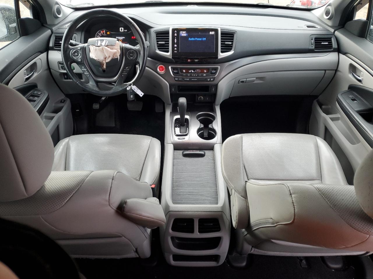2018 Honda Ridgeline - Image 8