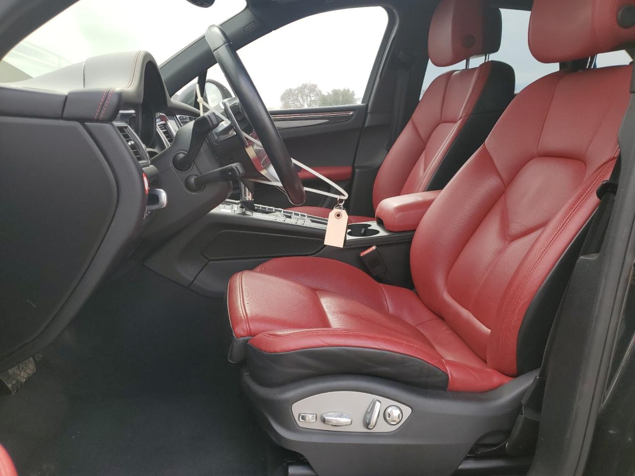 2018 Porsche Macan - Image 7