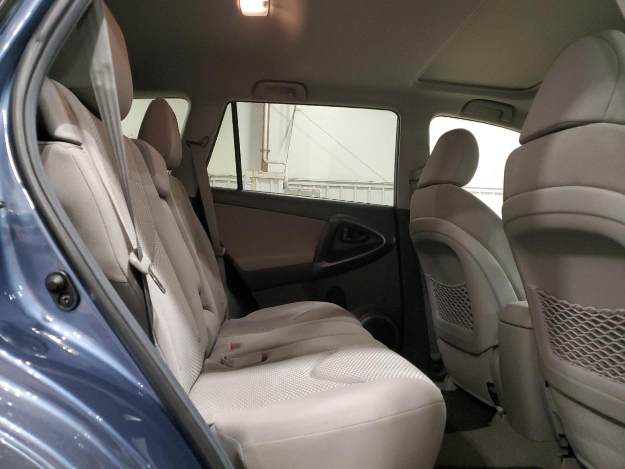 2012 Toyota RAV 4 - Image 11