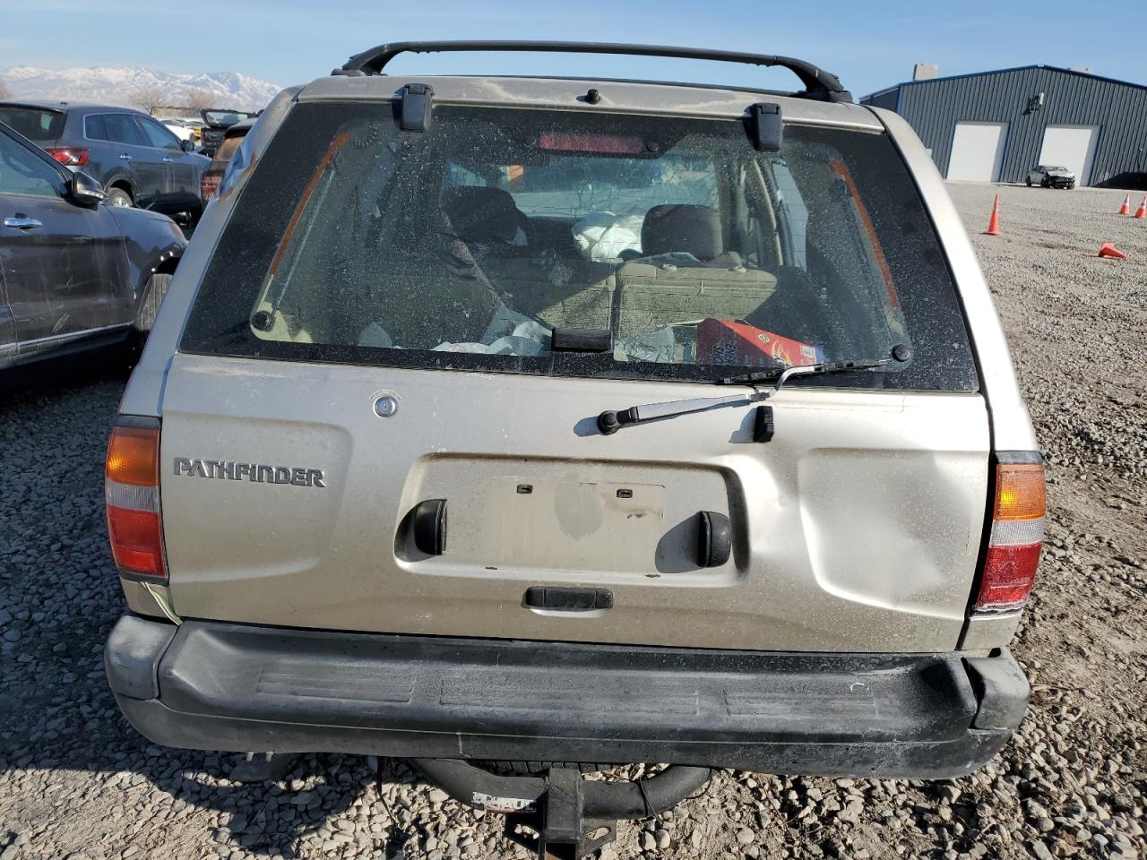 1997 Nissan Pathfinder - Image 6