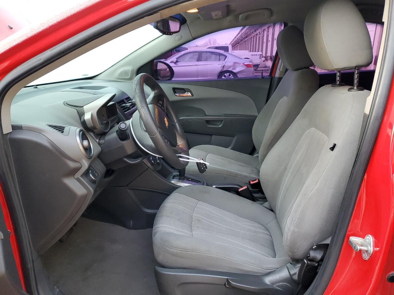 2013 Chevrolet Sonic - Image 7