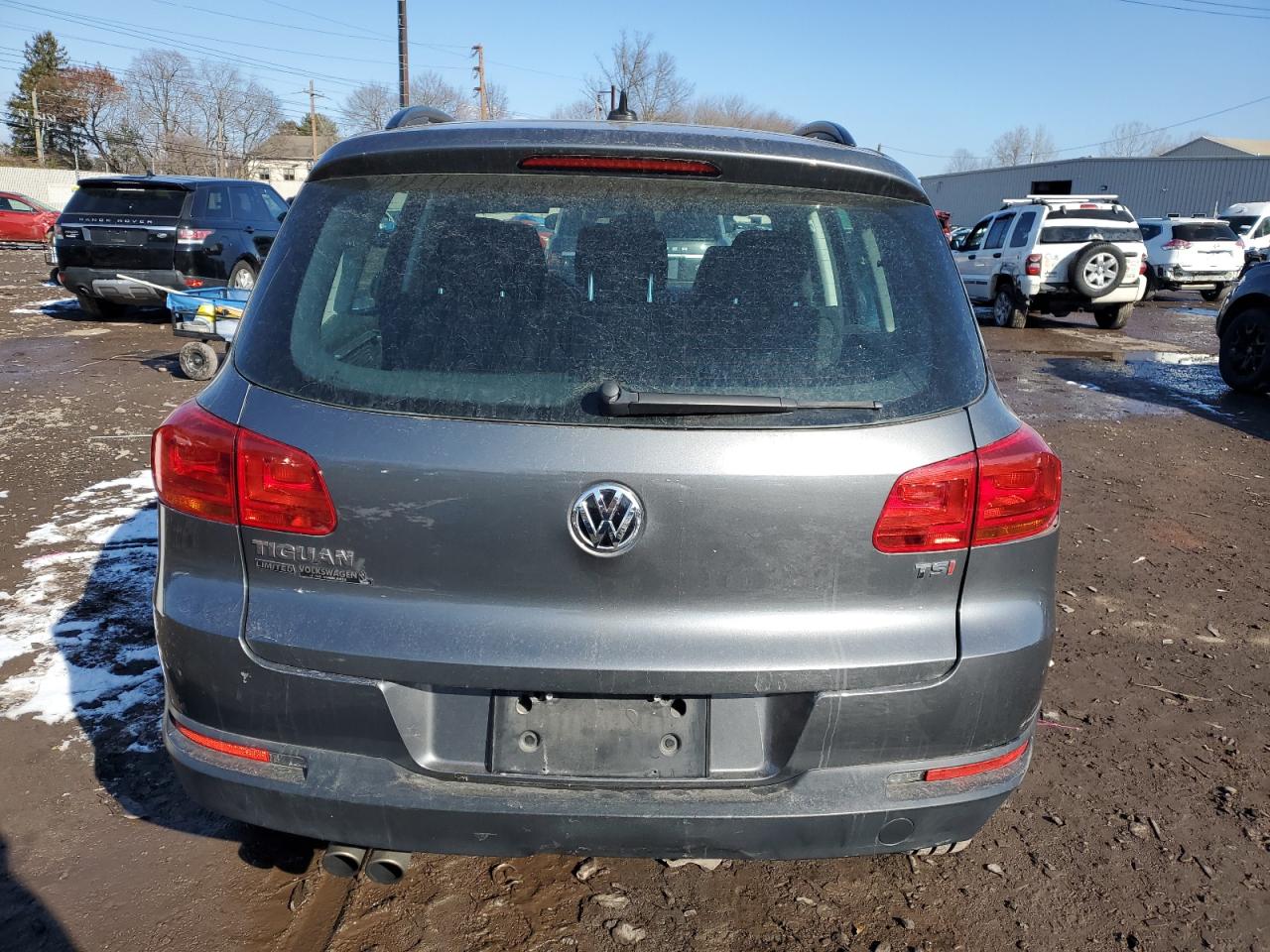 2018 Volkswagen Tiguan - Image 6