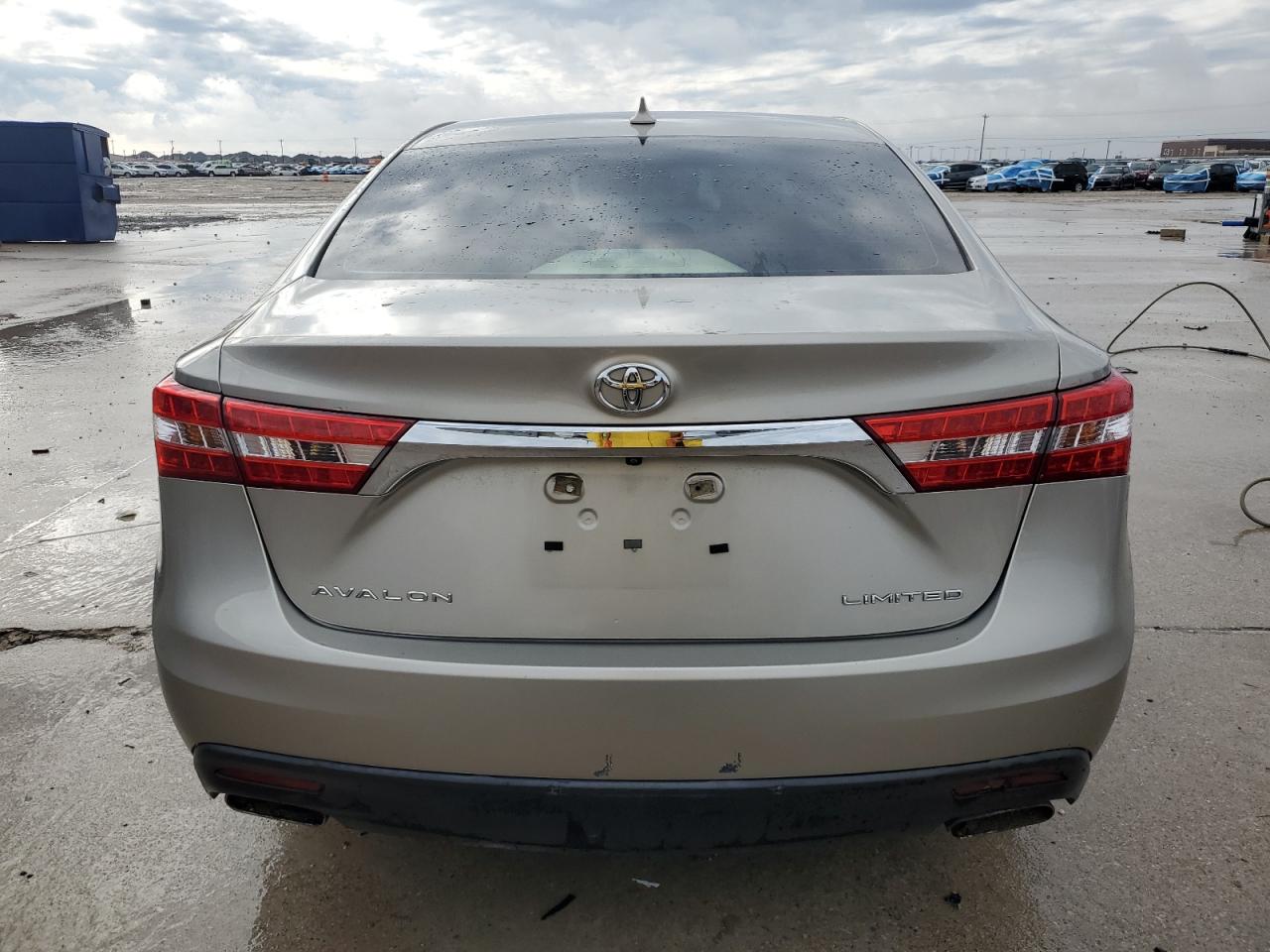 2013 Toyota Avalon - Image 6