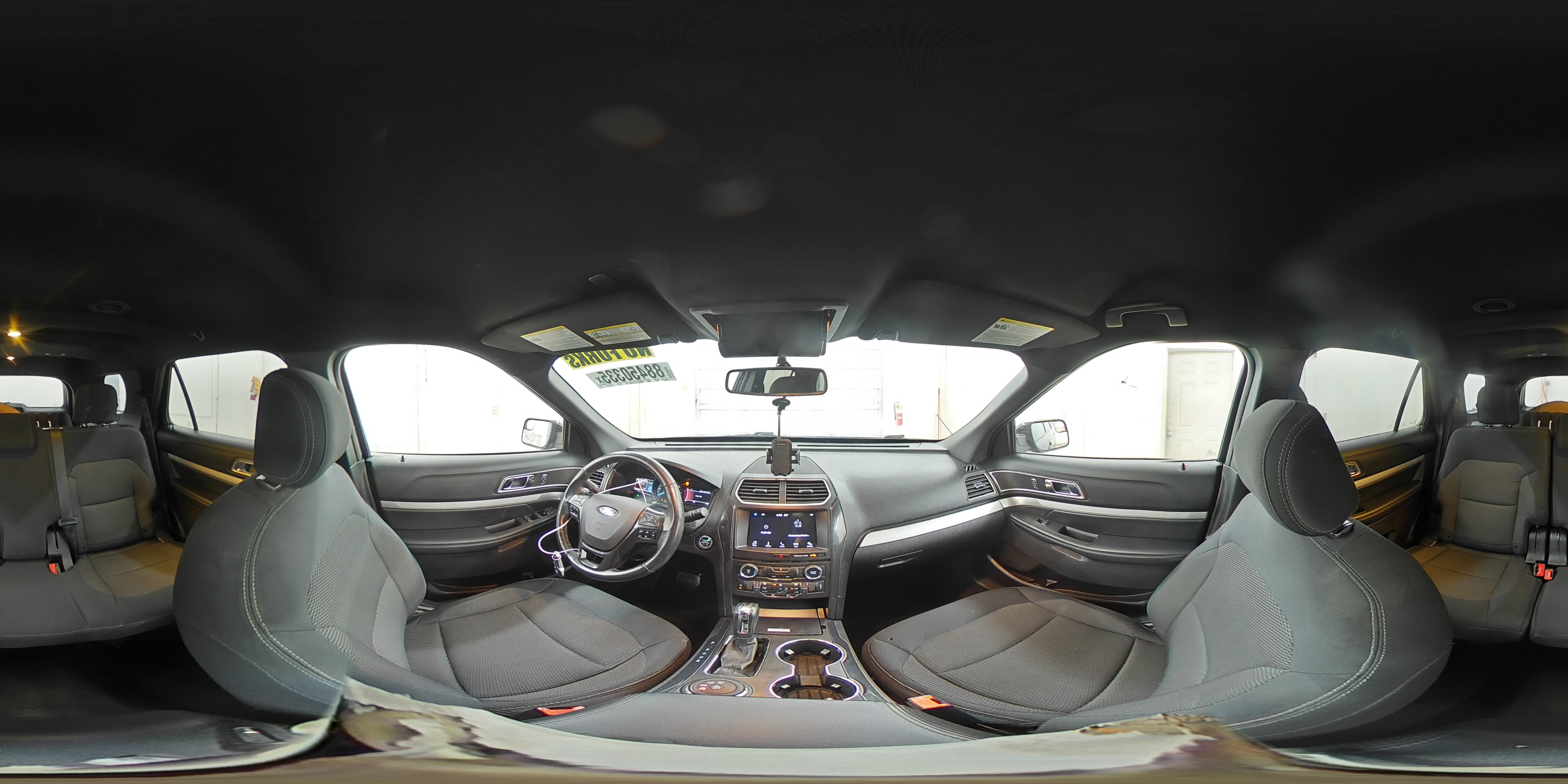 2017 Ford Explorer - Image 16