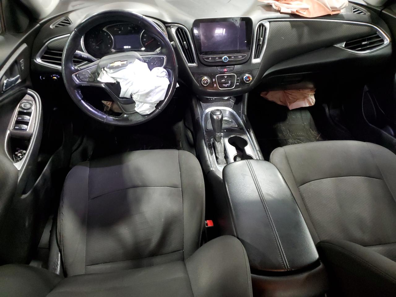 2018 Chevrolet Malibu - Image 8