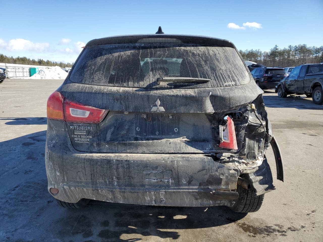 2017 Mitsubishi Outlander - Image 6