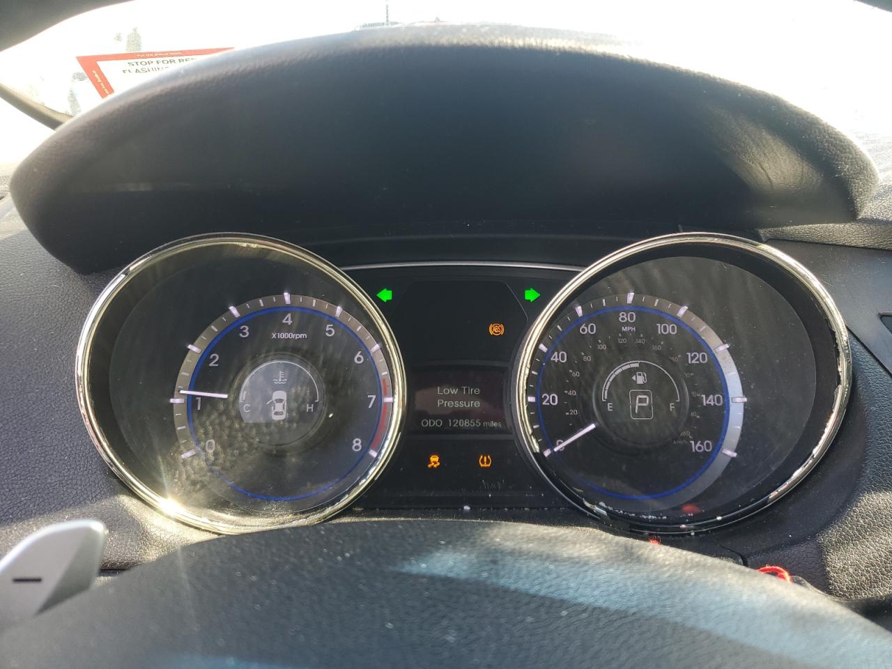 2013 Hyundai Sonata - Image 9