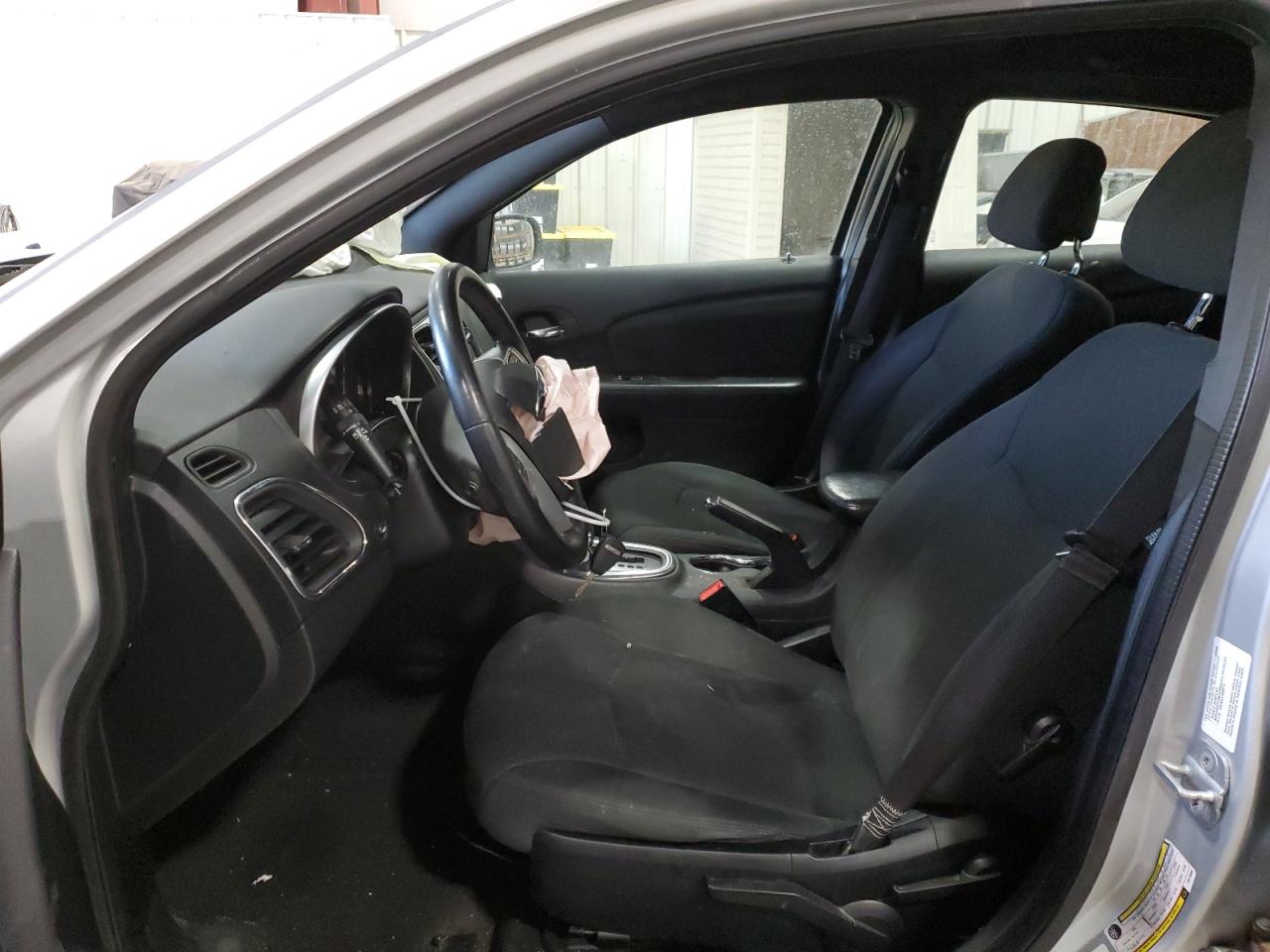2012 Chrysler 200 - Image 7