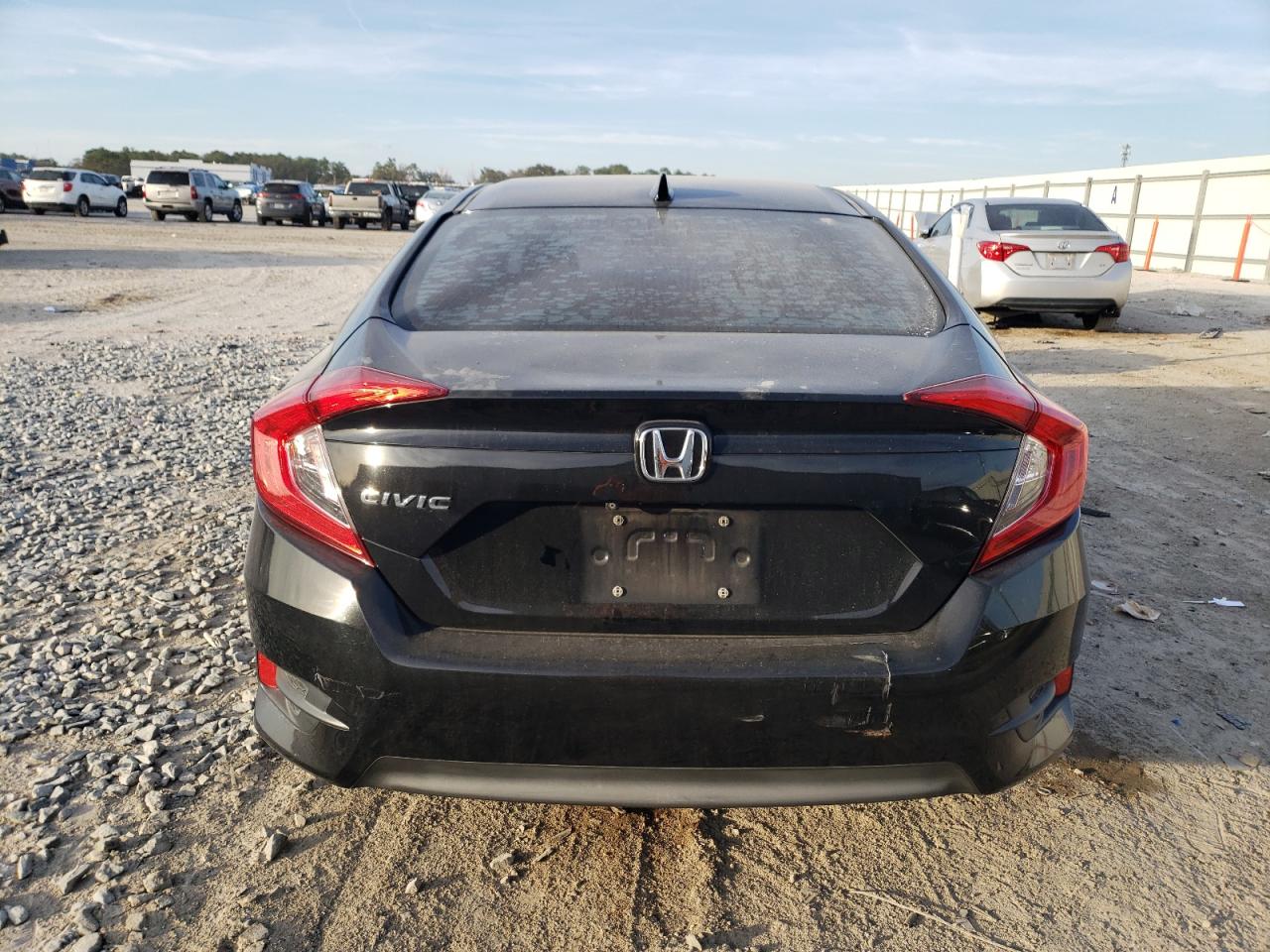 2018 Honda Civic - Image 6