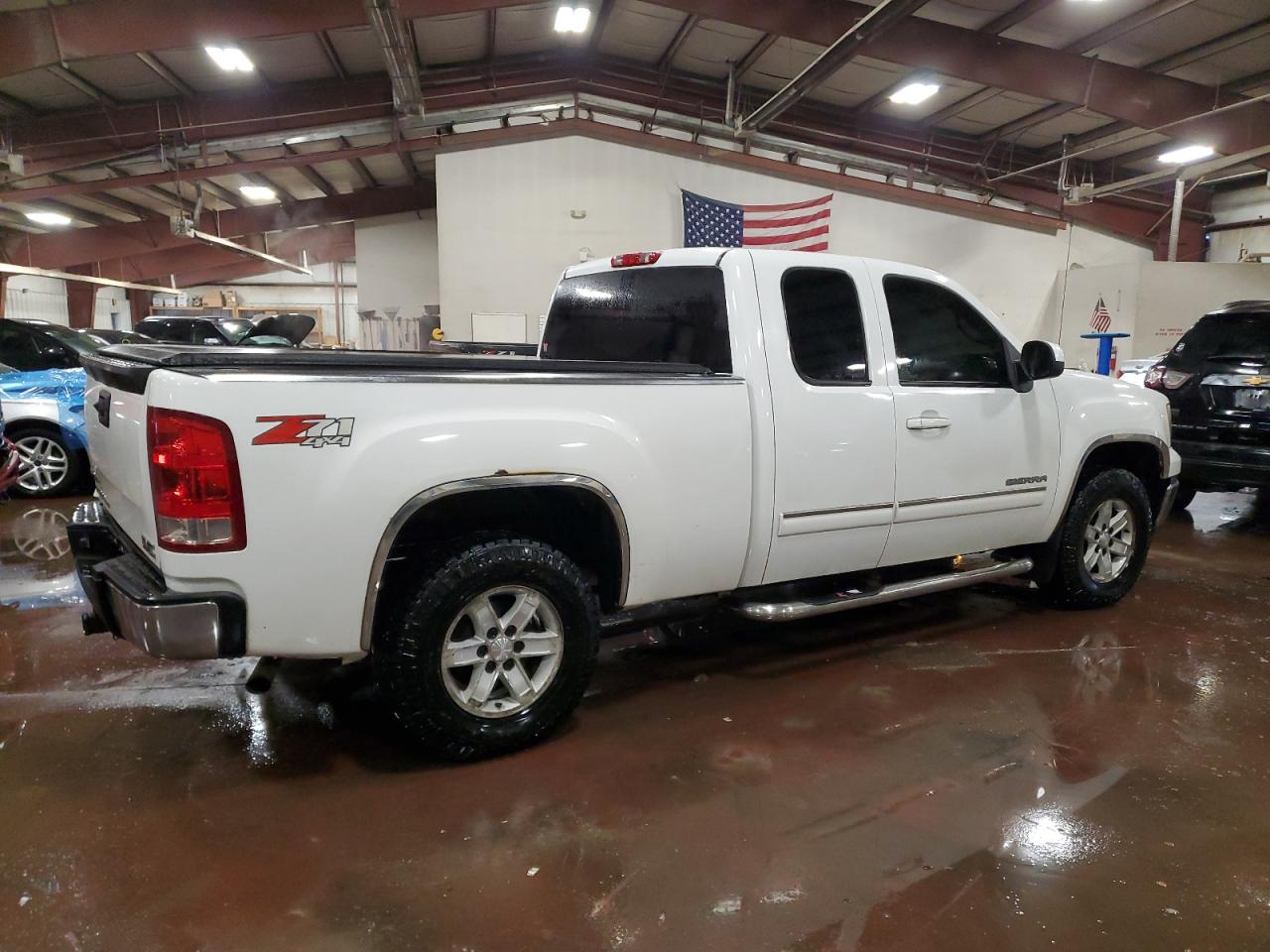 2010 GMC Sierra - Image 3