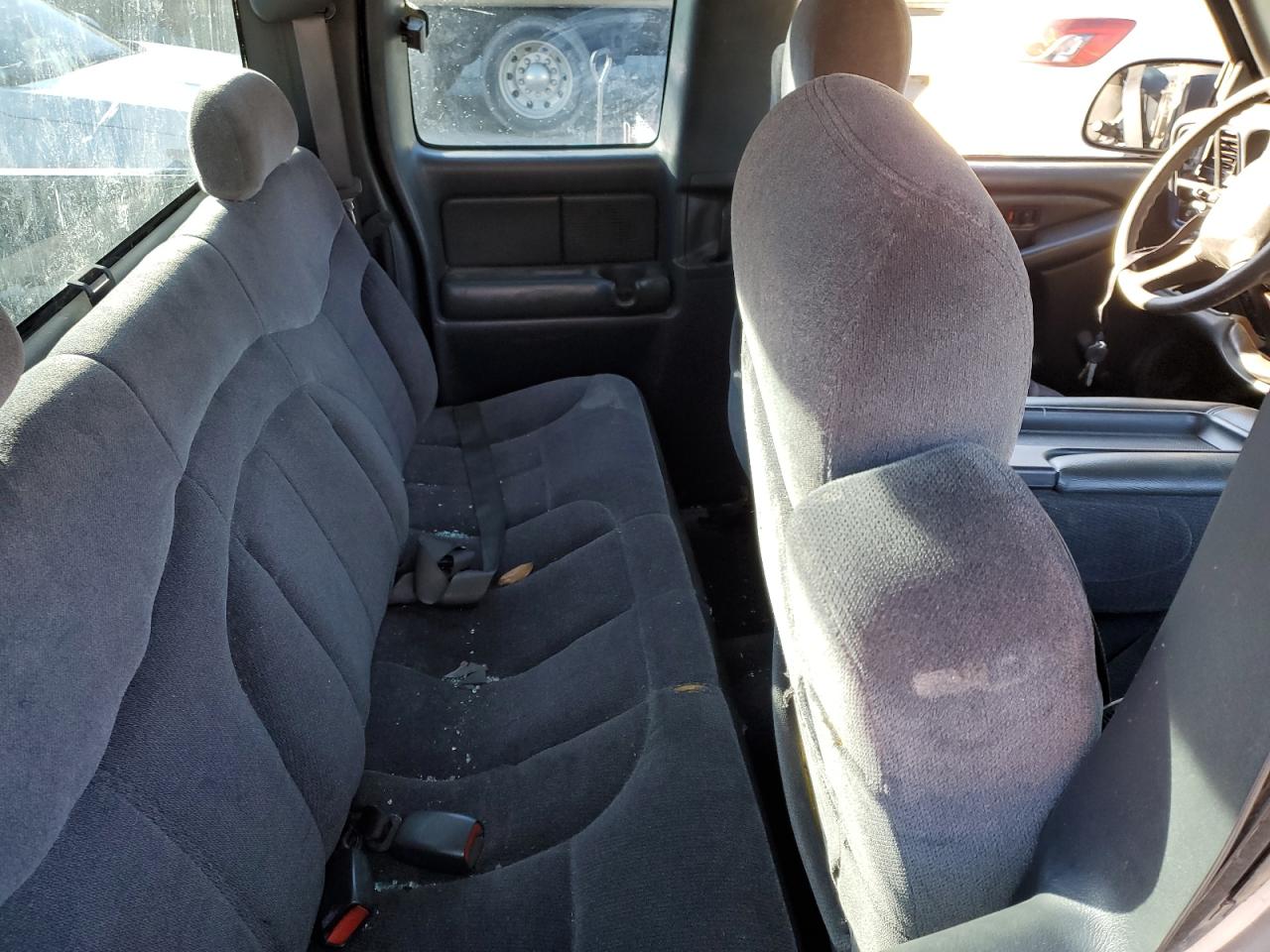 2001 GMC Sierra - Image 10