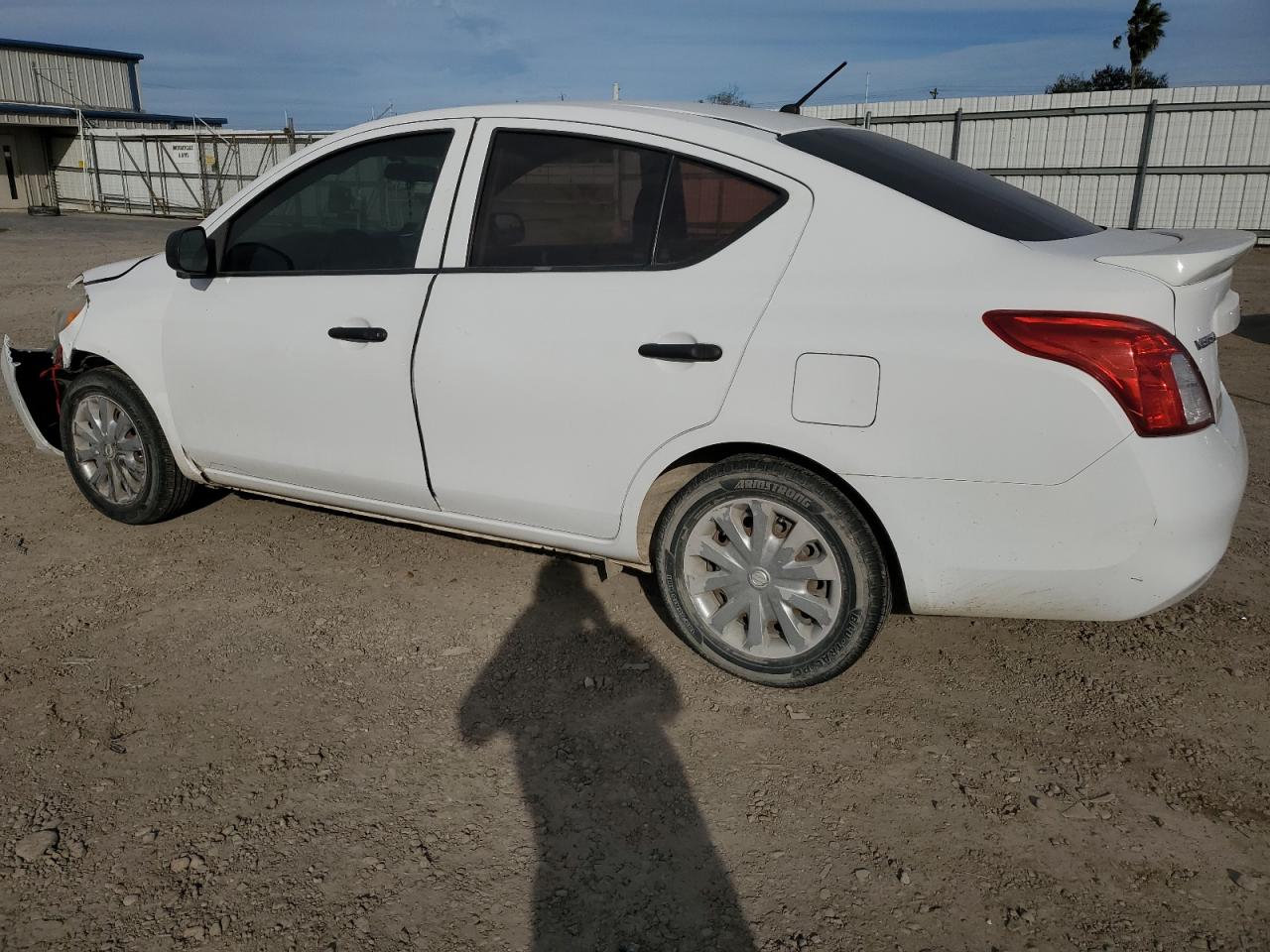 2014 Nissan Versa - Image 2