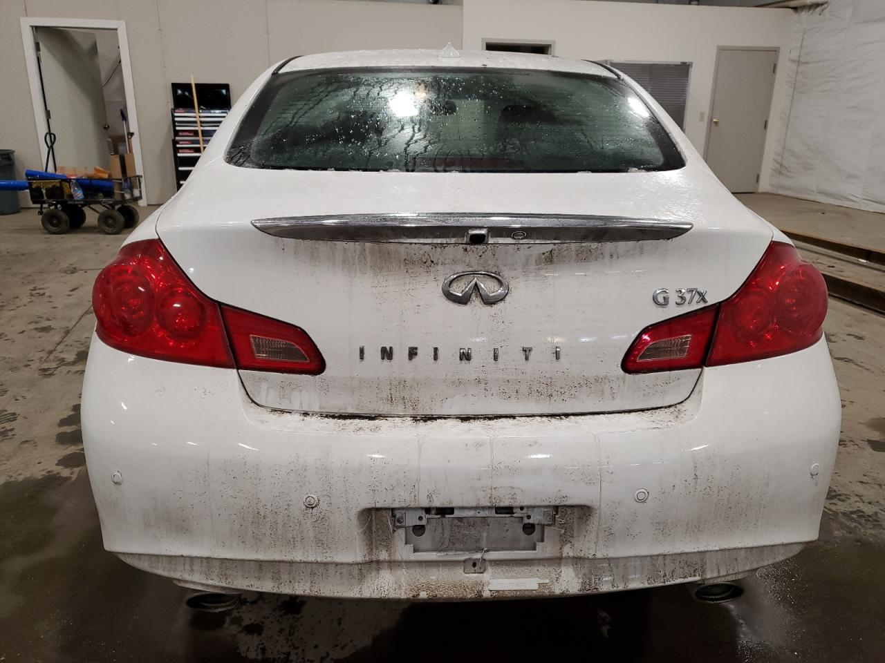 2011 Infiniti G - Image 6