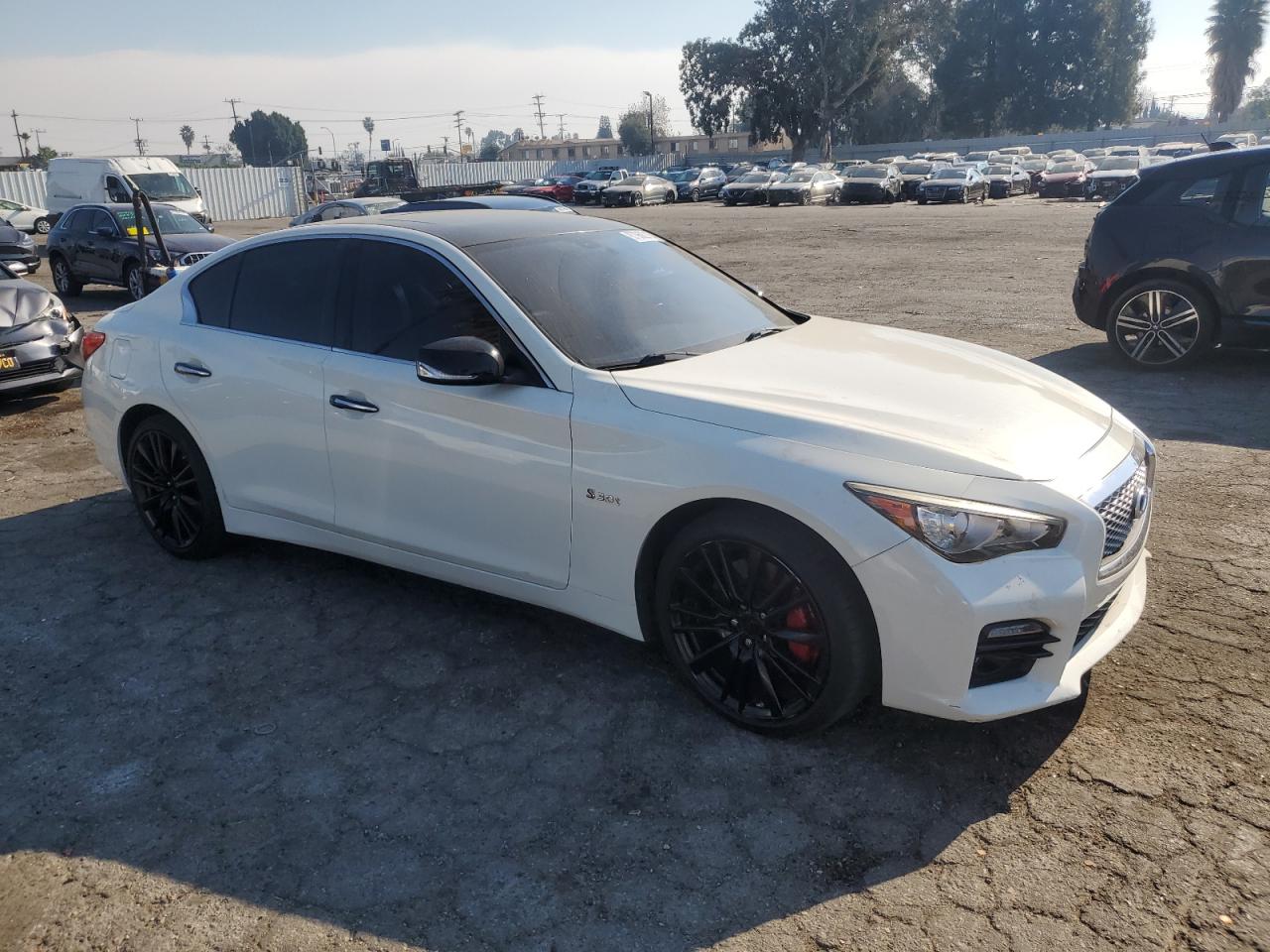 VIN JN1FV7AP1HM850081 2017 INFINITI Q50 no.4