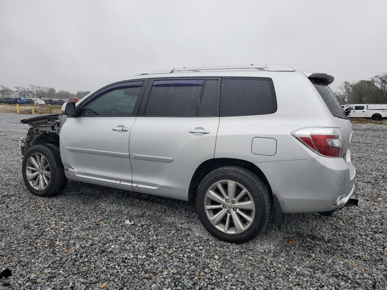 2010 Toyota Highlander - Image 2