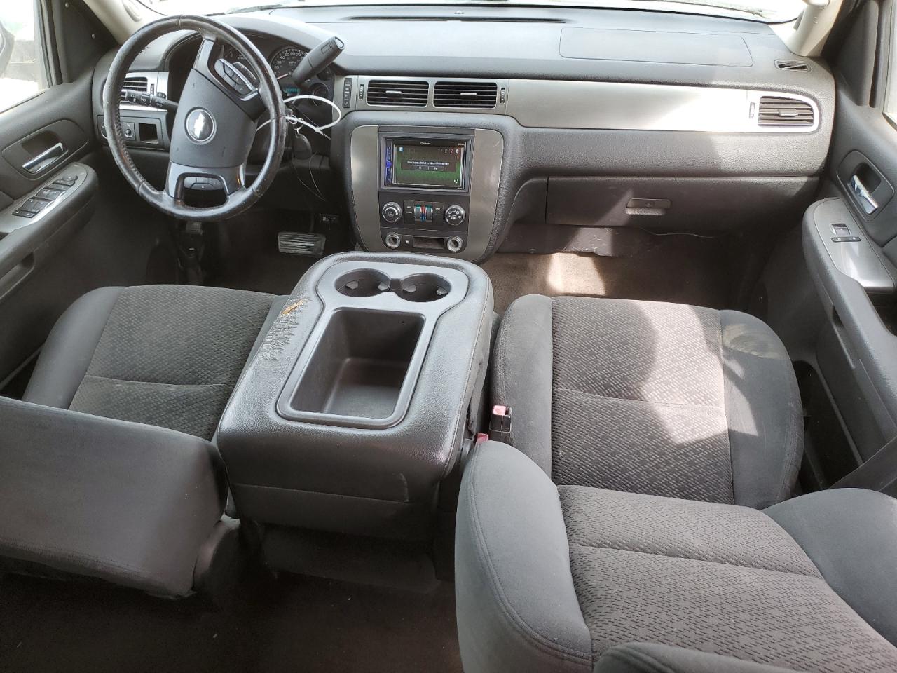 2007 Chevrolet Tahoe - Image 8