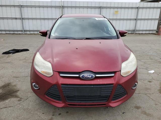  FORD FOCUS 2014 Czerwony